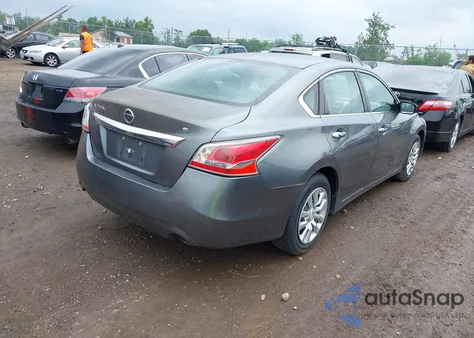2015 Nissan Altima 2.5/2.5 S/2.5 Sl/2.5 Sv из США, поврежденный, VIN 1N4AL3AP3FC184369
